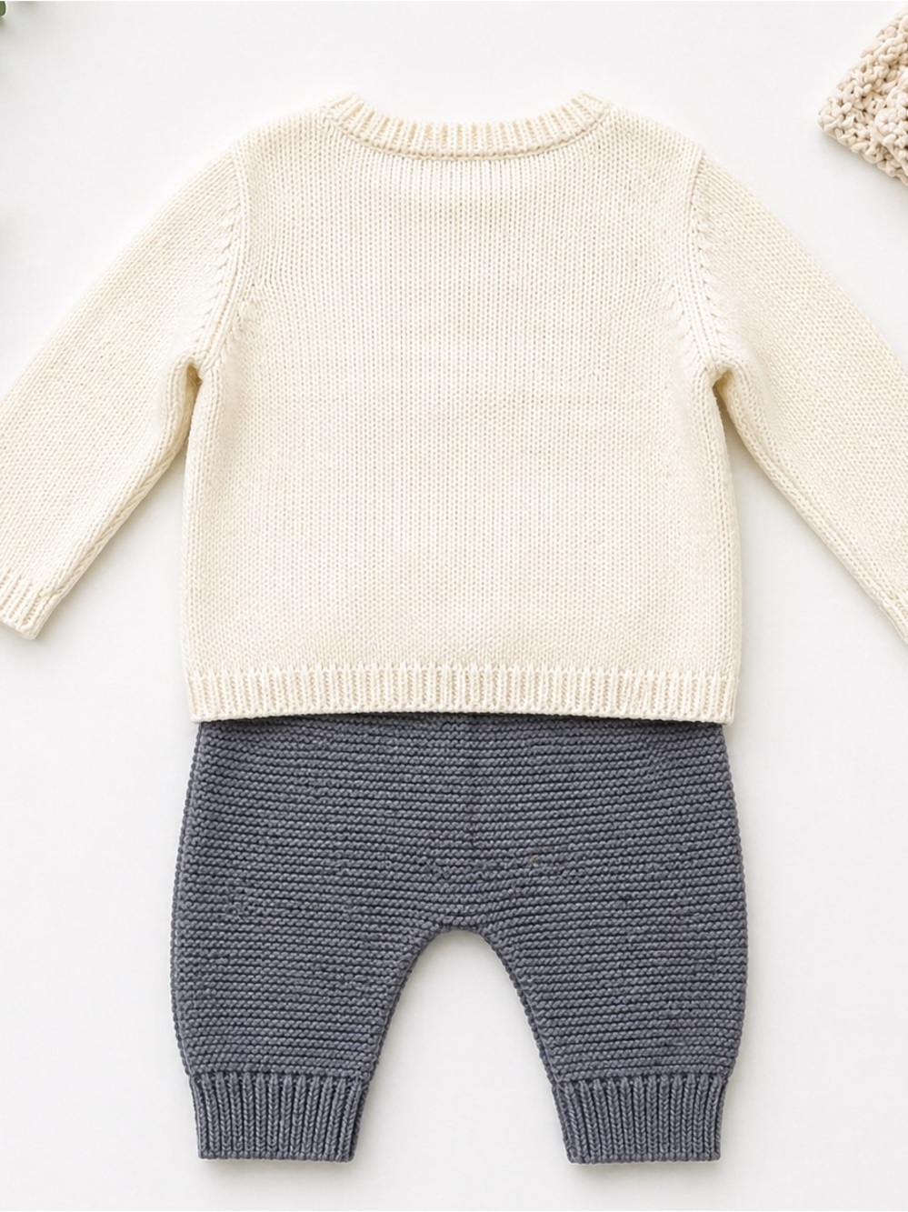 Carter’s 3T Toddler  Set Penguin Sweater Knit Pants Gray Cream Cozy Unisex NWT - Picture 3 of 5